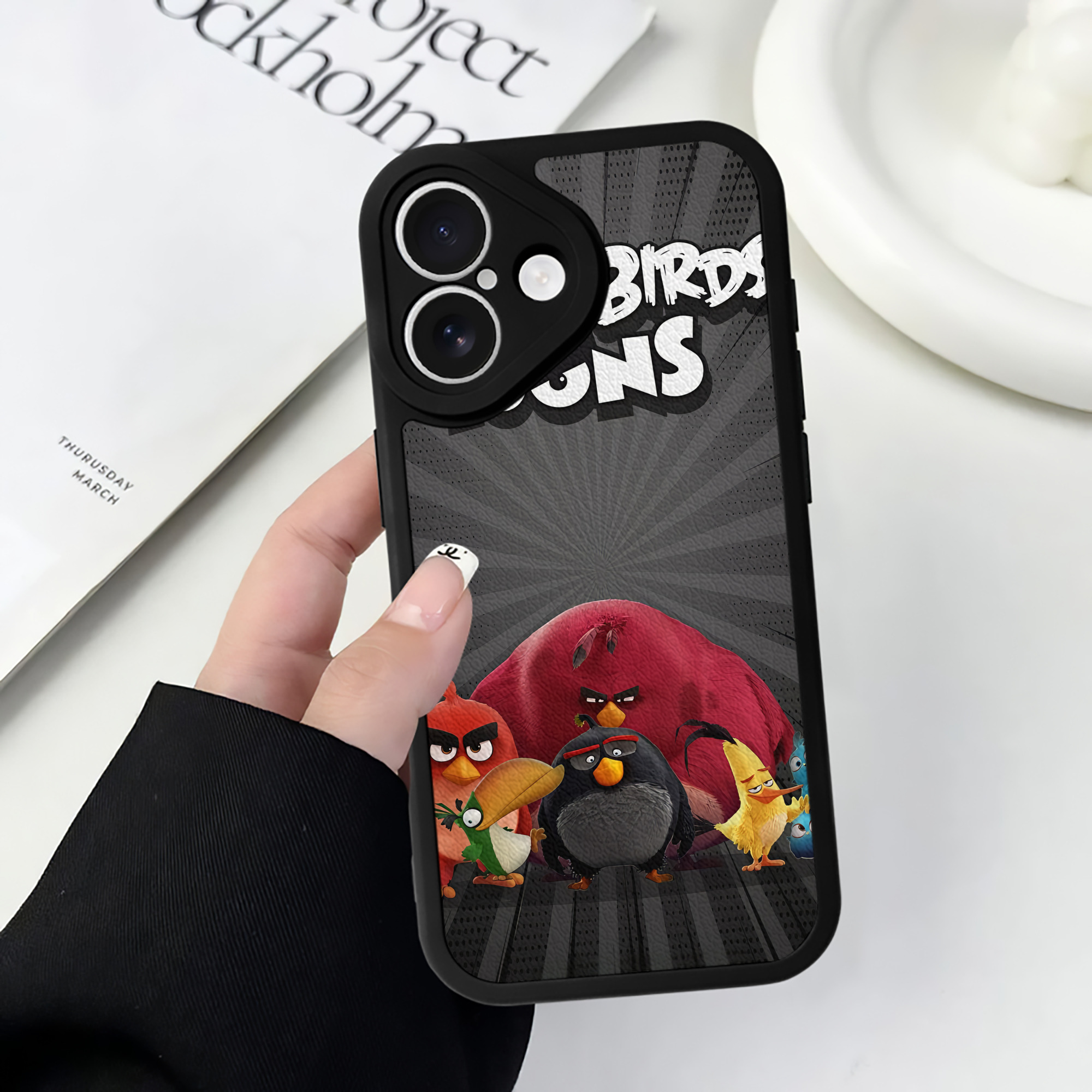 （画像用） Angry Birds アングリーバード 【iPhone 16シリーズ対応】シリコンスマホケース（レザー調） 材質：シリコン